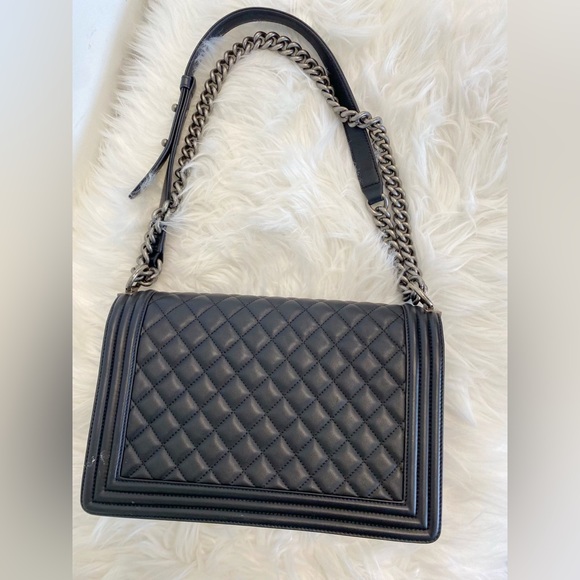 Chanel Large Boy Handbag - Picture 5 of 7